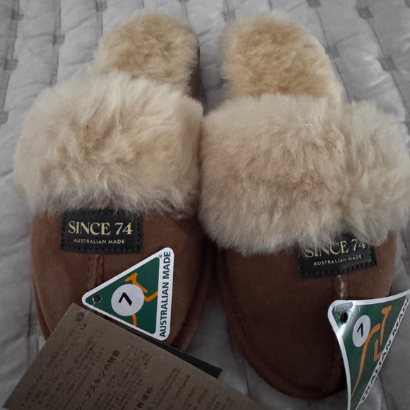 Since 74  Sheepskin Slippers - Chestnut - Picture 8 of 10